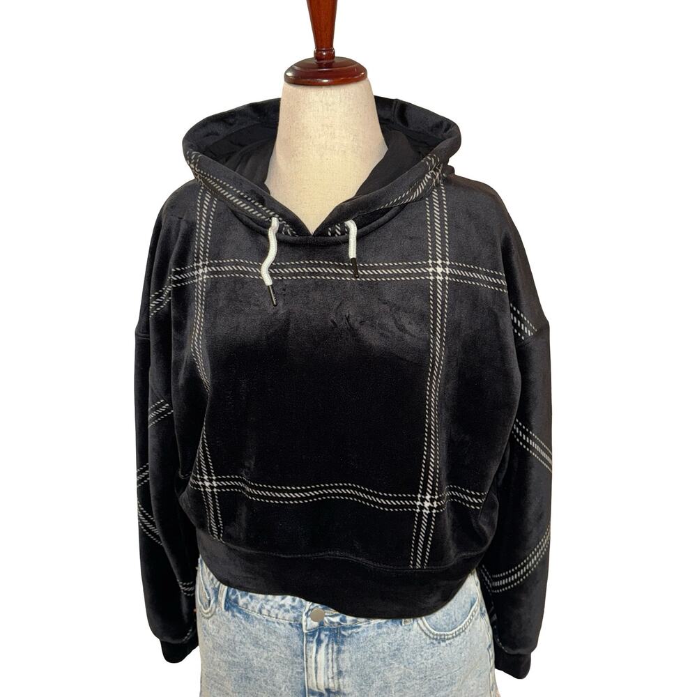 Tavi‎ Campfire Velour Crop Hoodie Black and White Checkered Medium